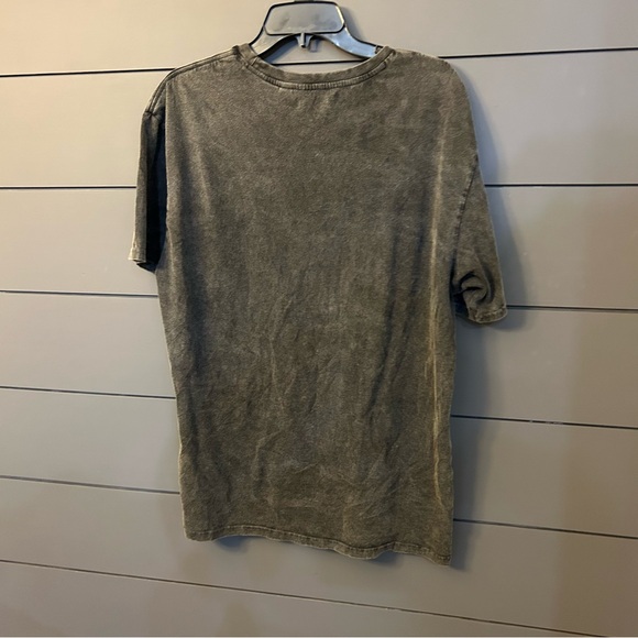 Men’s Pac-Sun size medium Tee (faded look) great pocket detail - Picture 4 of 5